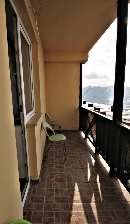 Gudauri Ski Apartment ภายนอก รูปภาพ